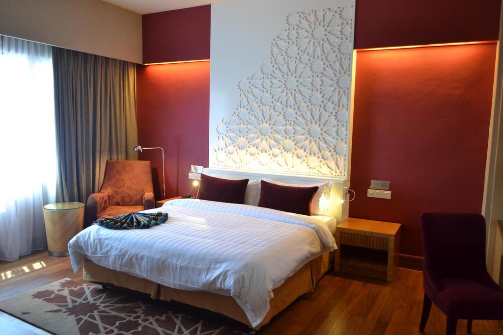 Raia Hotel Kota Kinabalu Exteriör bild