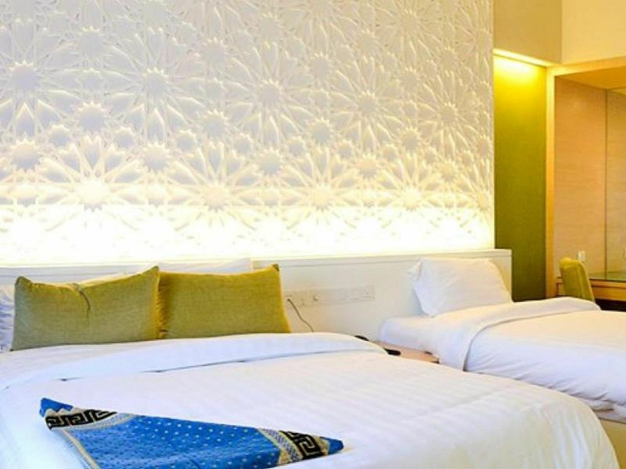 Raia Hotel Kota Kinabalu Exteriör bild